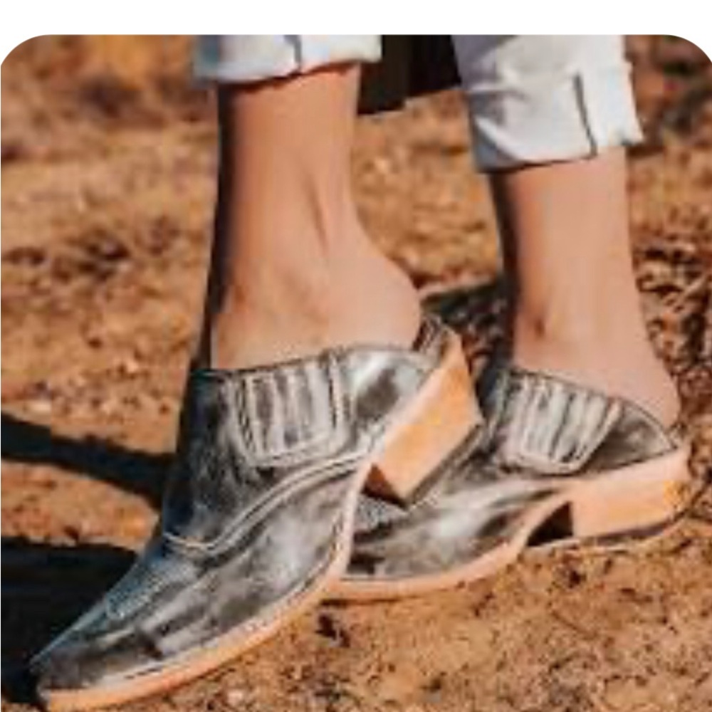 Freebirds Western Mules